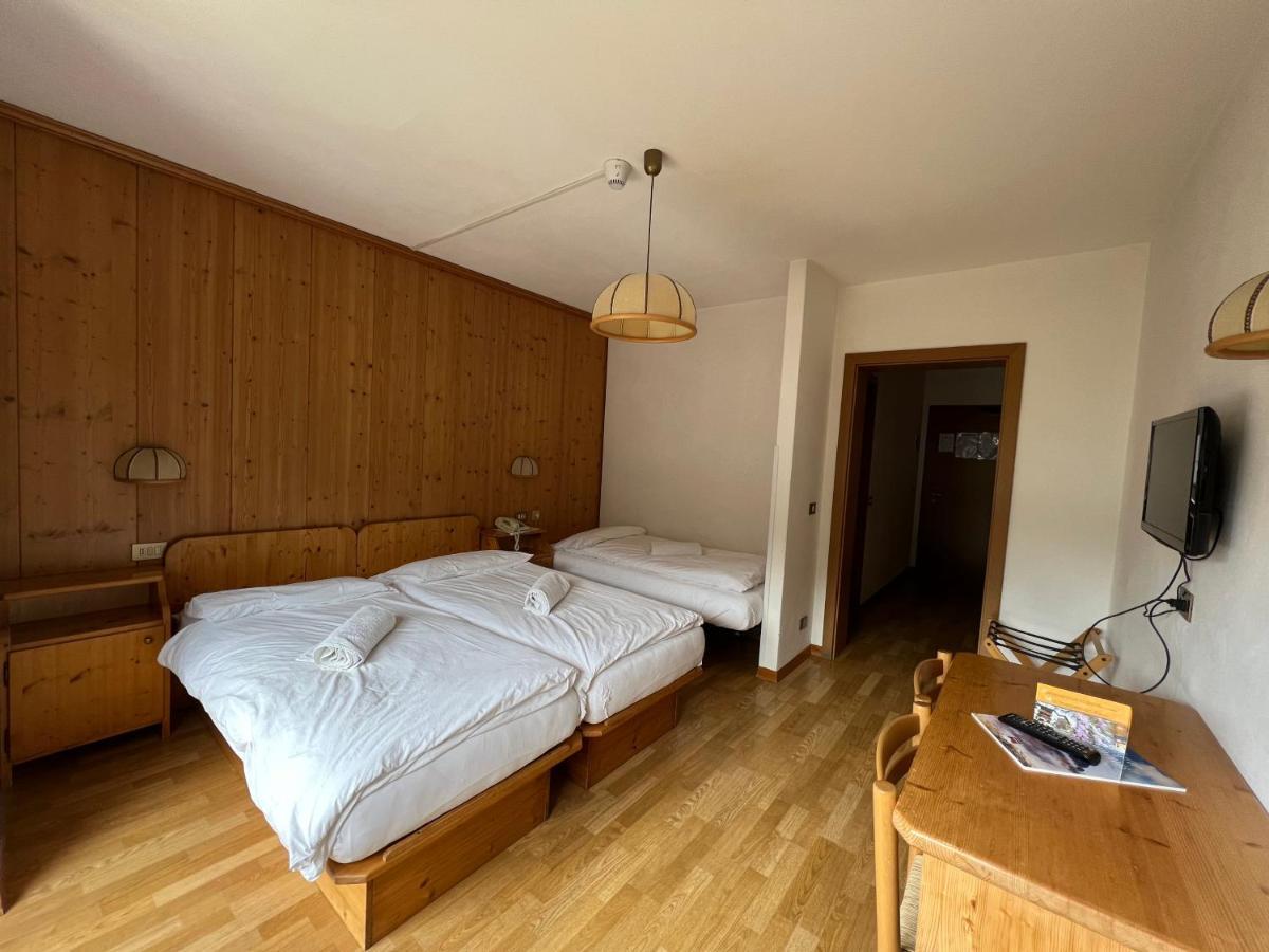 Hotel D'La Varda Di Topran D'Agata Paolo &C Sas Padola Bilik gambar