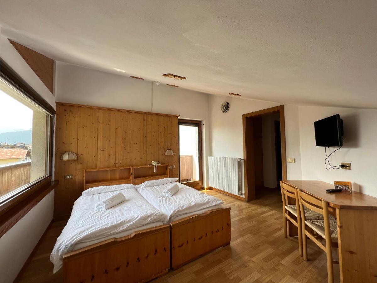 Hotel D'La Varda Di Topran D'Agata Paolo &C Sas Padola Luaran gambar