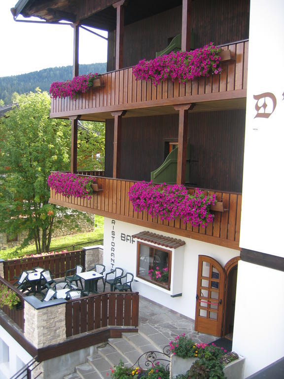 Hotel D'La Varda Di Topran D'Agata Paolo &C Sas Padola Luaran gambar