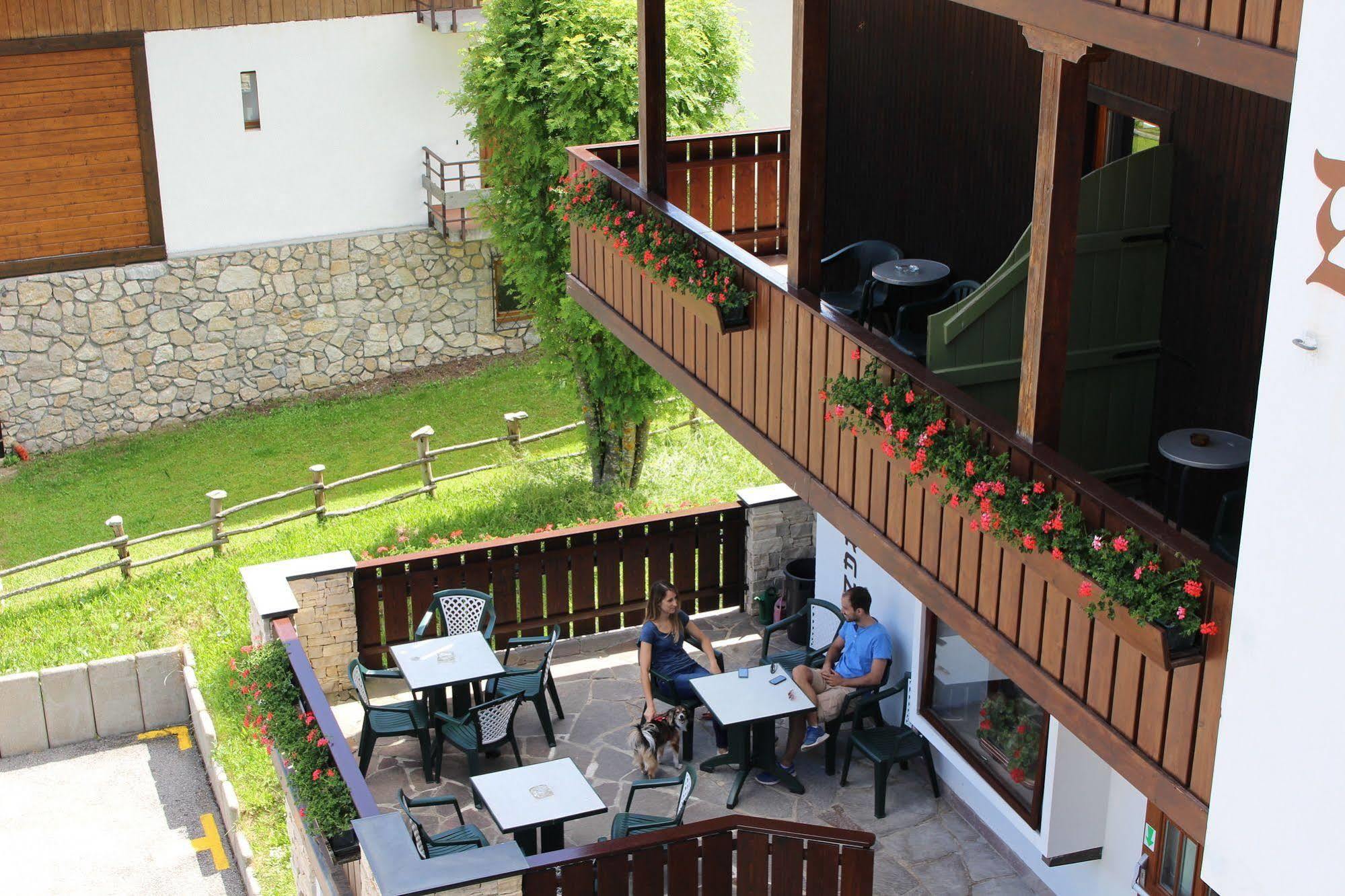 Hotel D'La Varda Di Topran D'Agata Paolo &C Sas Padola Luaran gambar