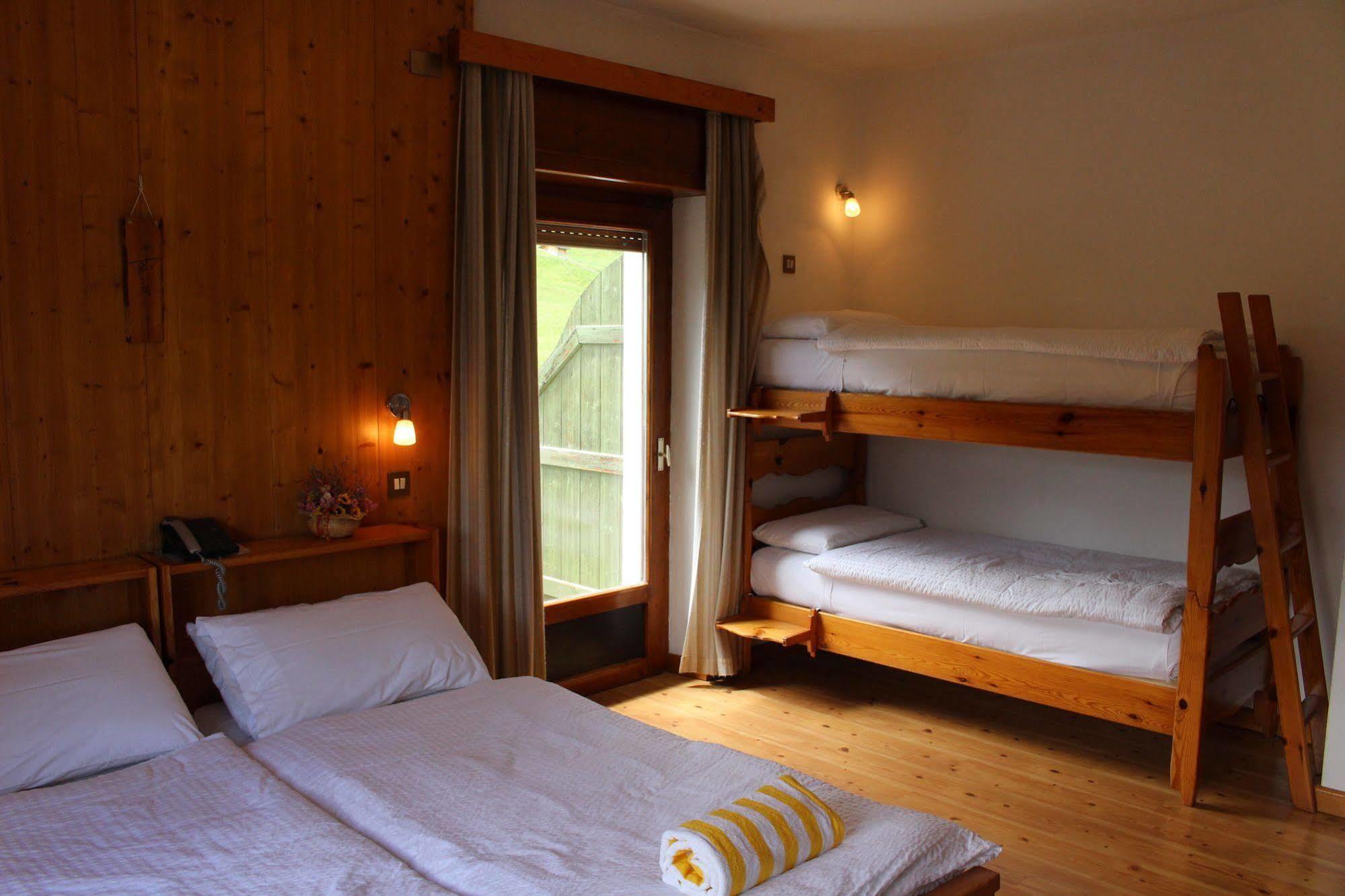 Hotel D'La Varda Di Topran D'Agata Paolo &C Sas Padola Luaran gambar